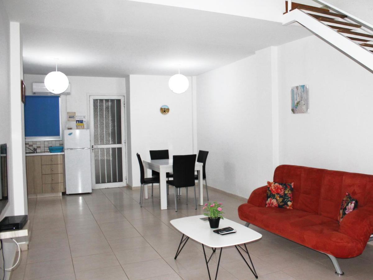 Duplex Comfort Apartments ラルナカ エクステリア 写真