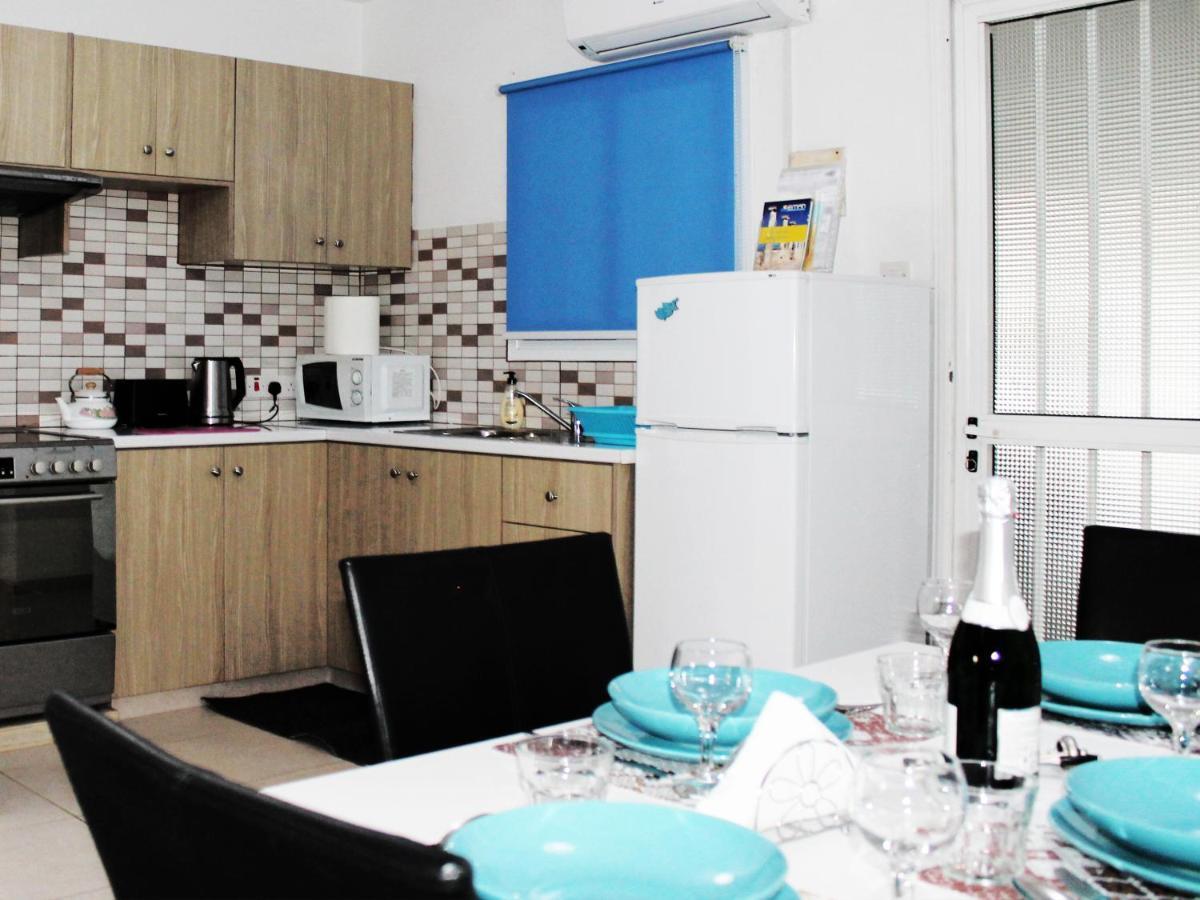 Duplex Comfort Apartments ラルナカ エクステリア 写真